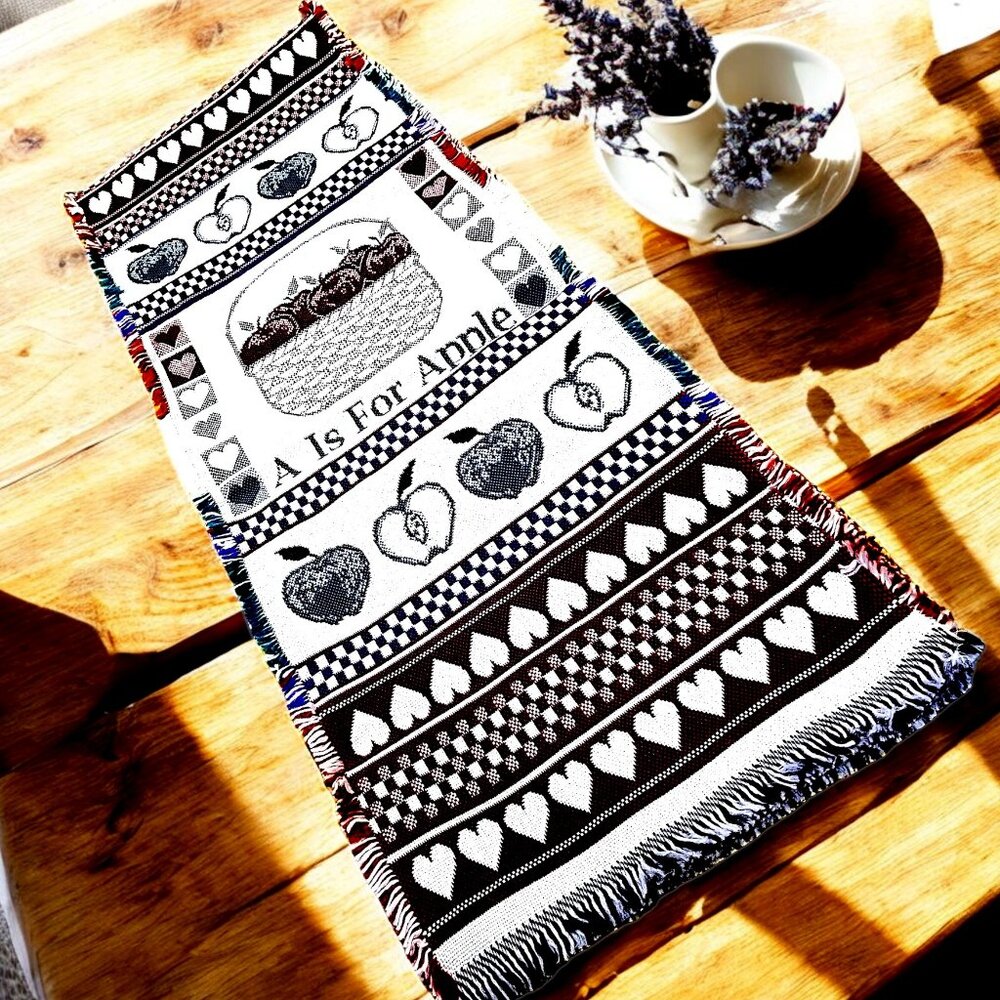 Farmhouse Apples & Hearts Table Runner Vintage Tapestry Country Cottage  Linen